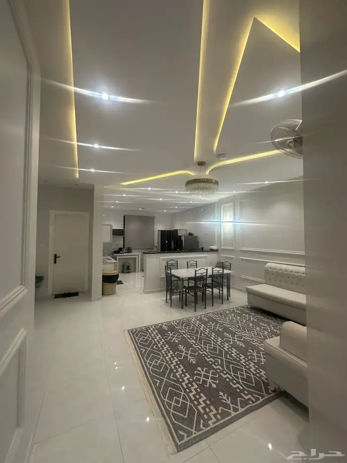 شقة ثلاث عرف مؤثثه بالوسام بالطايف 9