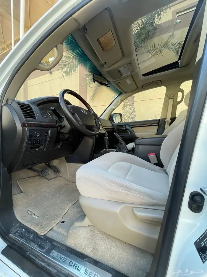 تويوتا- لاند كروزر-2011-GXR-بنزين- V8- -إصدار 60- عام 13