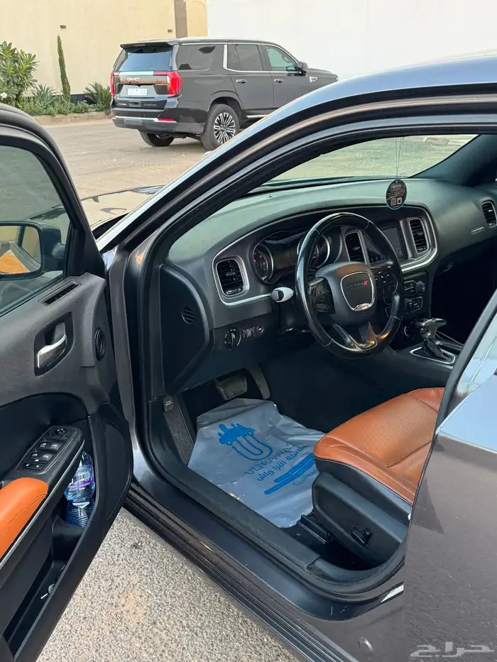 للبيع دوج تشارجر 2020 9