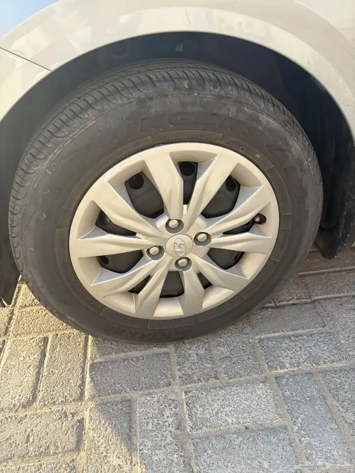 للبيع جنوط اكسنت اصليه 2024 حديد للبدل بكروم 0