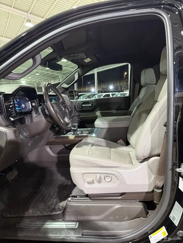 شيفروليه سلفرادو تريل بوس بلاك فل موديل 2023 23