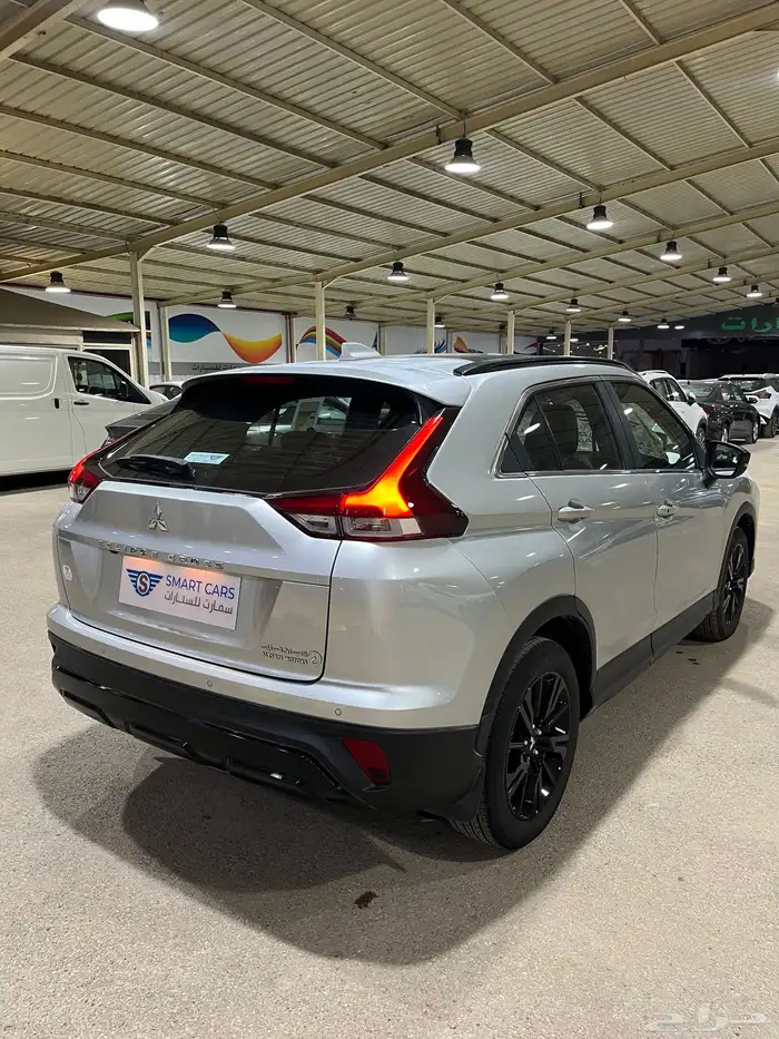 عرض خاص ميتسوبيشي اكليبس كروس نص فل موديل 2025 5