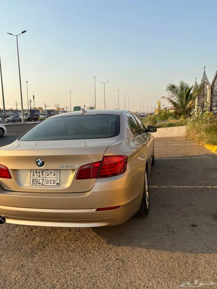 للبيع بي إم موديل 2011 i523 1