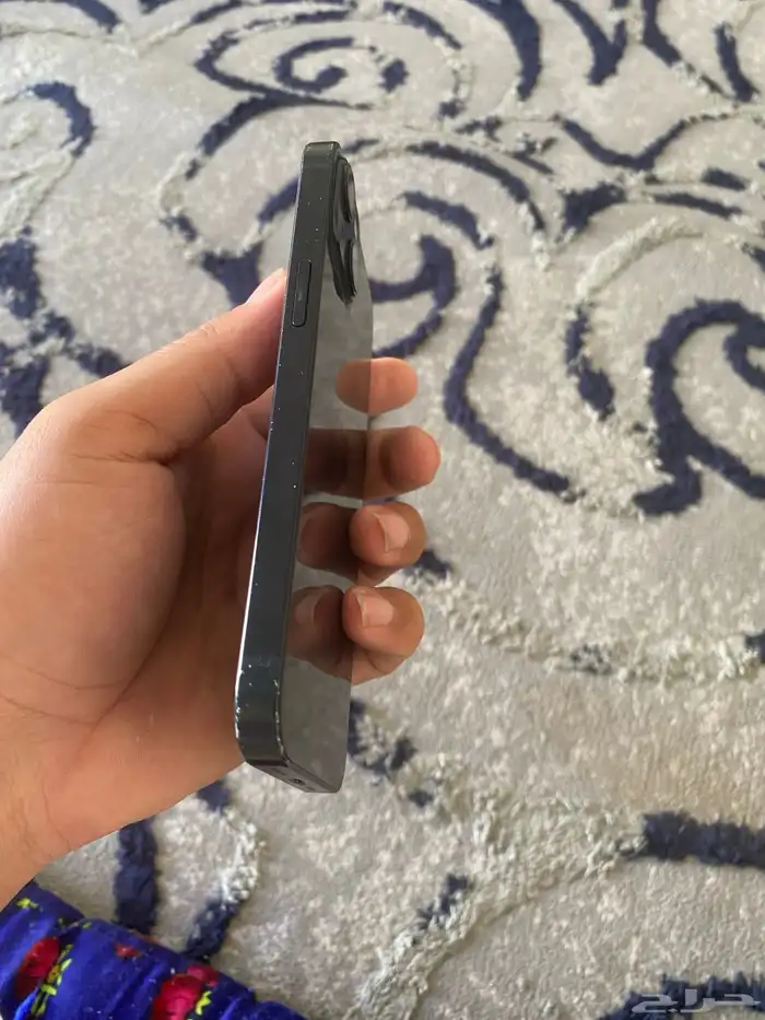 ايفون 13 العادي اسود 3