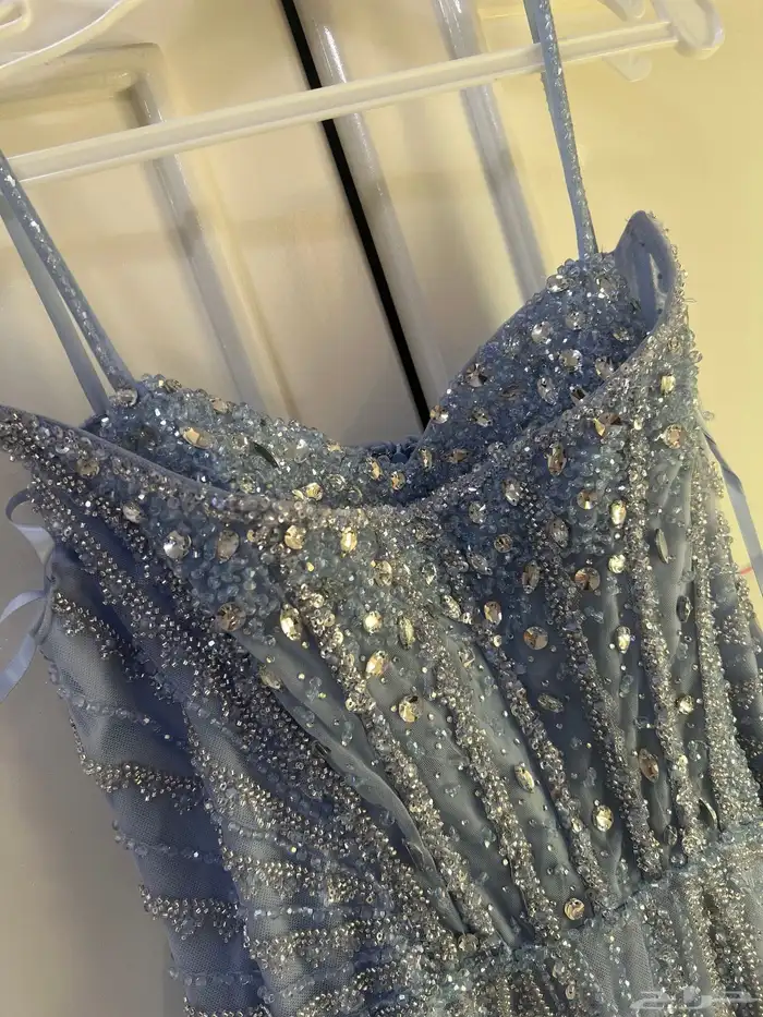 فستان جديد شريته لمناسبه خاصه جديد بسعره ومعه شال وسير مائي 0