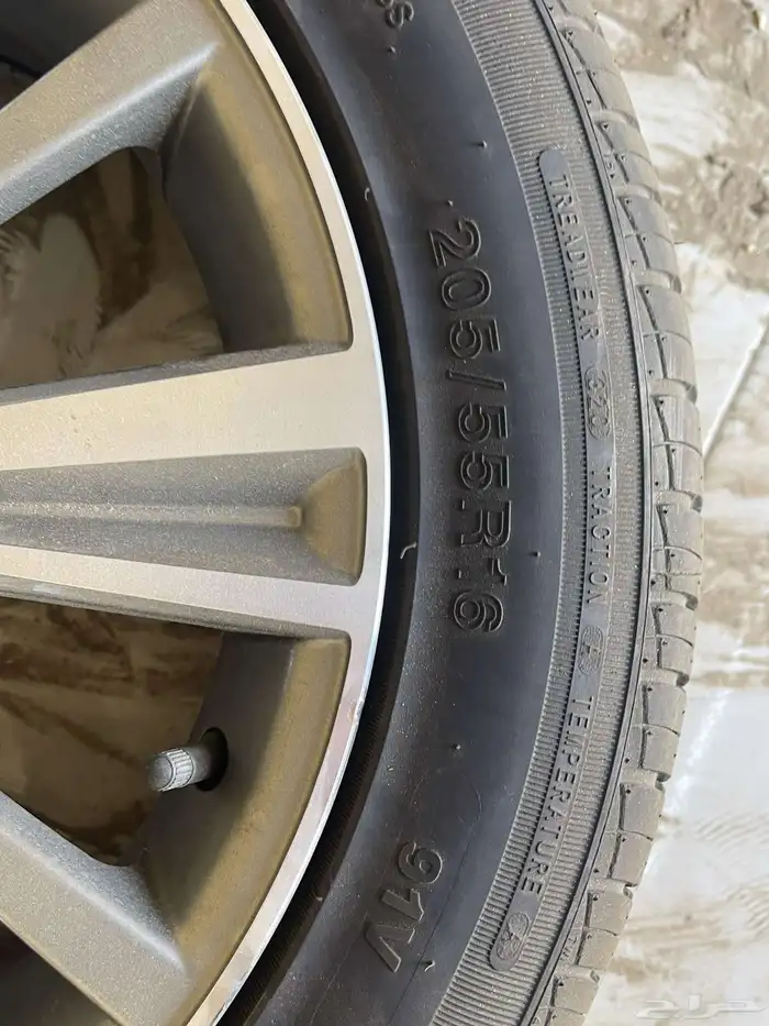 جنوط كرولا فل كامل اصليه بكفرات جديده استخدام اقل من اسبوع 1