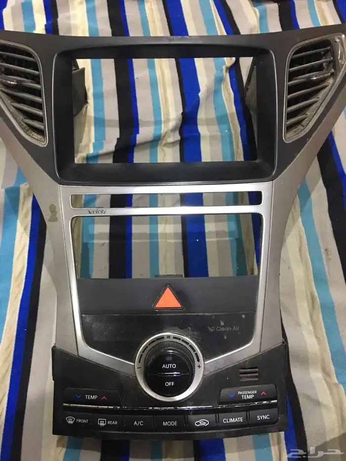 ريش المكيف و مفتاح المكيف و ديكور ازيرا 2016 0