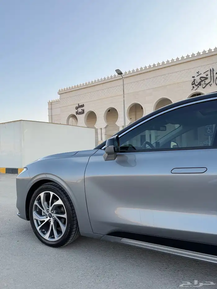 فورد تورس 2024 فل كامل تيتانيوم 47