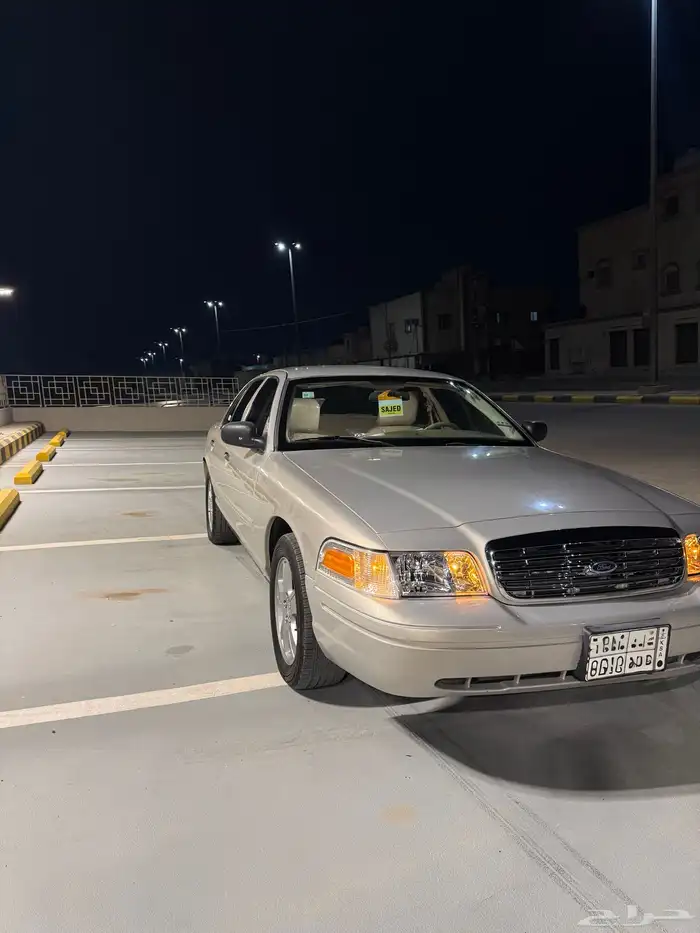 فورد فكتوريا بوليسي 2011 ( مخزن ) 1