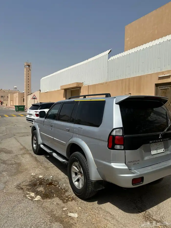 متسوبيشي ناثيفا 2008 3