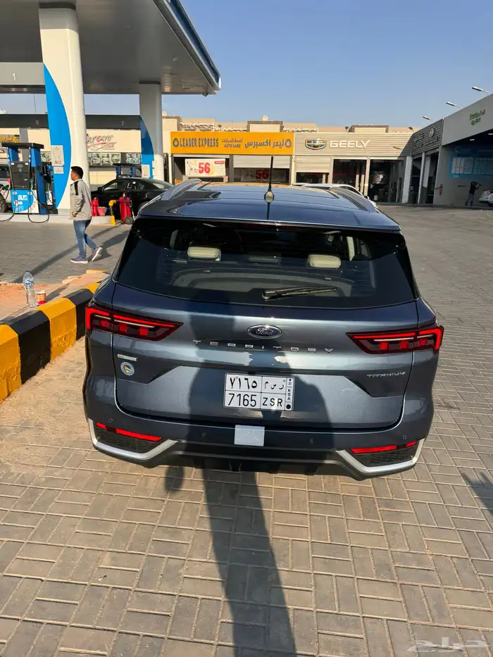 فورد تيتوري تيتانيوم ازرق للبيع 2023 صيانه مدفوعه ال 100 كم 1