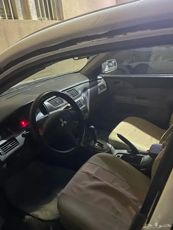 ميتسوبيشي 2014  جير اوتوماتيك  للبيع 4