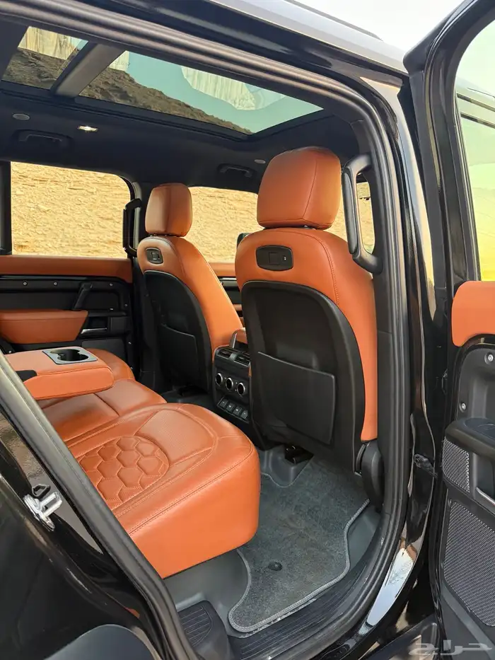 ديفندر 2020 V6 22