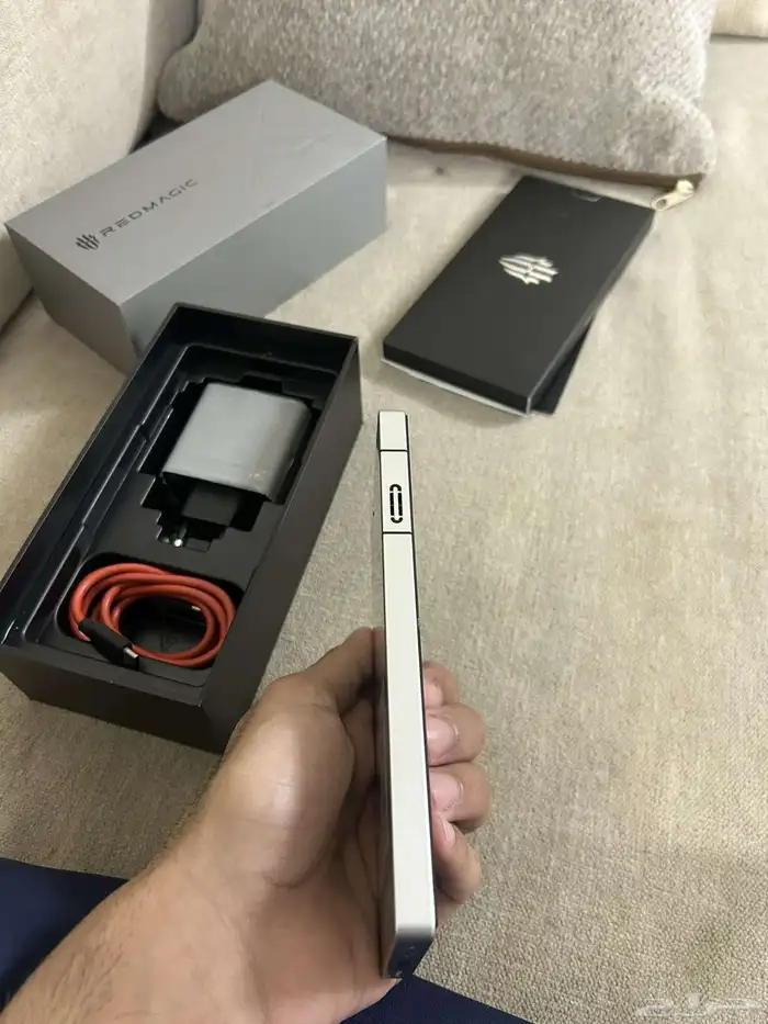 جوال ريدمجيك 5