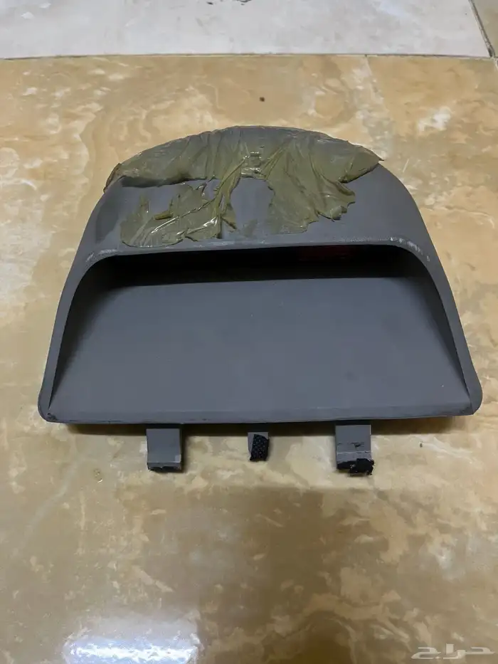 لمبة بريك خلفية انترا 2005 1