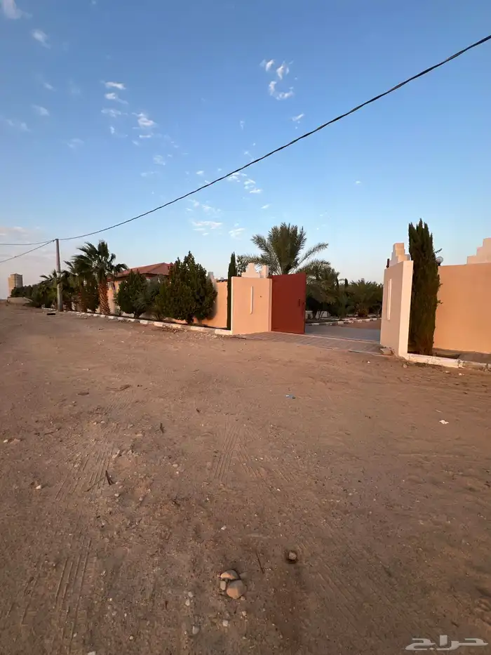 للبيع استراحة ومزرعة بالشقيق 35