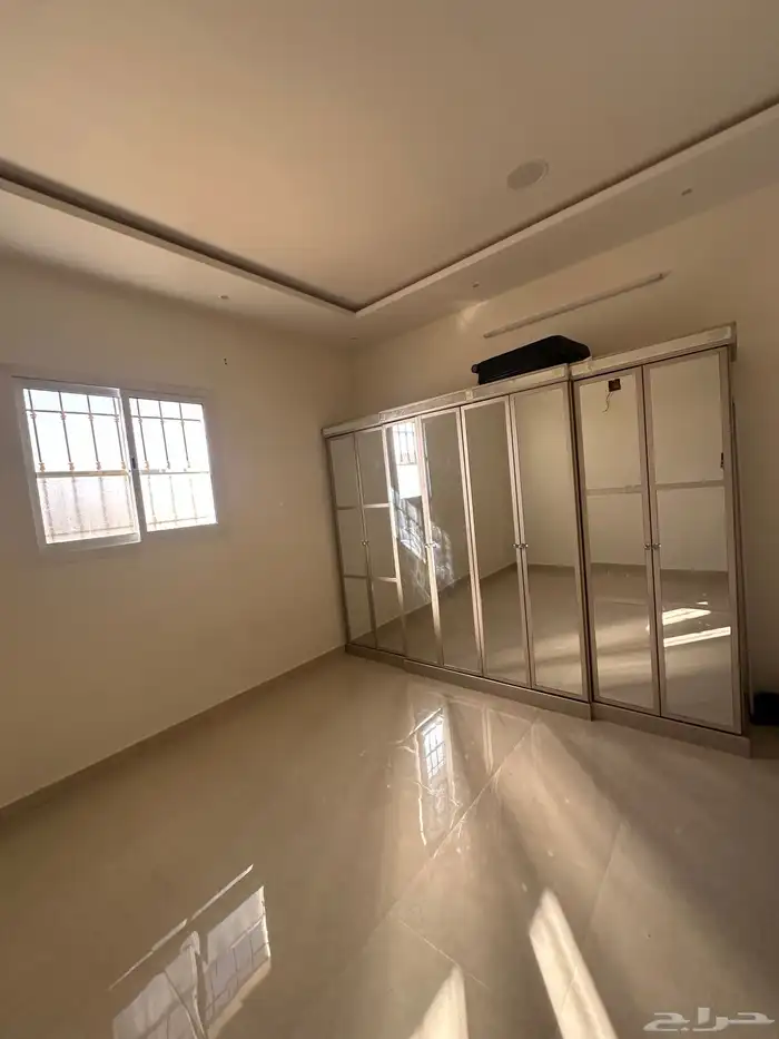 غرفة نوم مستعملة للبيع 0