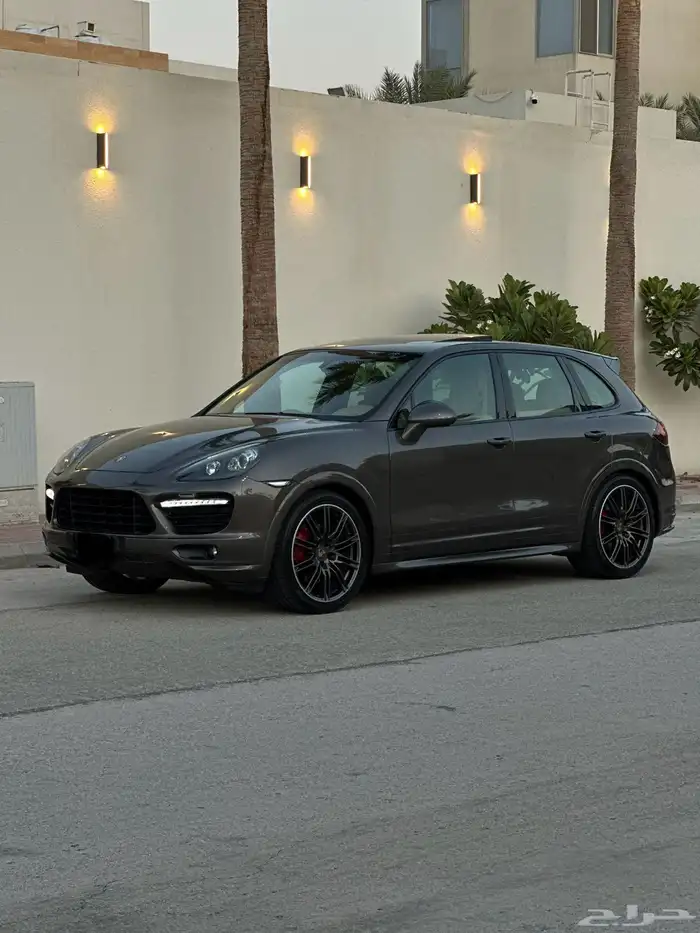 بورش كايين GTS 2013 عداد قليل 14