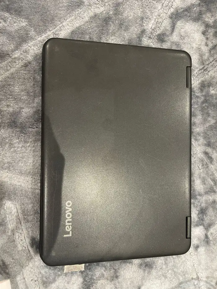 لاب توب لينوفو شاشة لمس مع شاحنين اصلي وتجاري 2