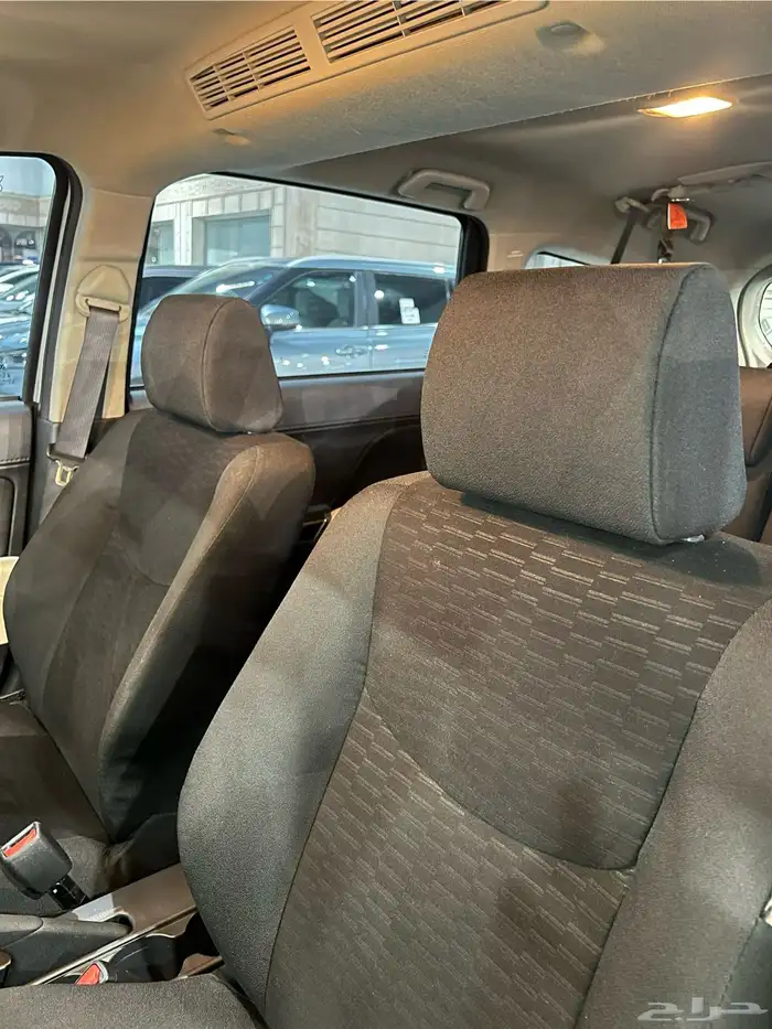 تويوتا راش 2023 فل كامل شبه جديد ( الوكيل عبداللطيف جميل ) 7