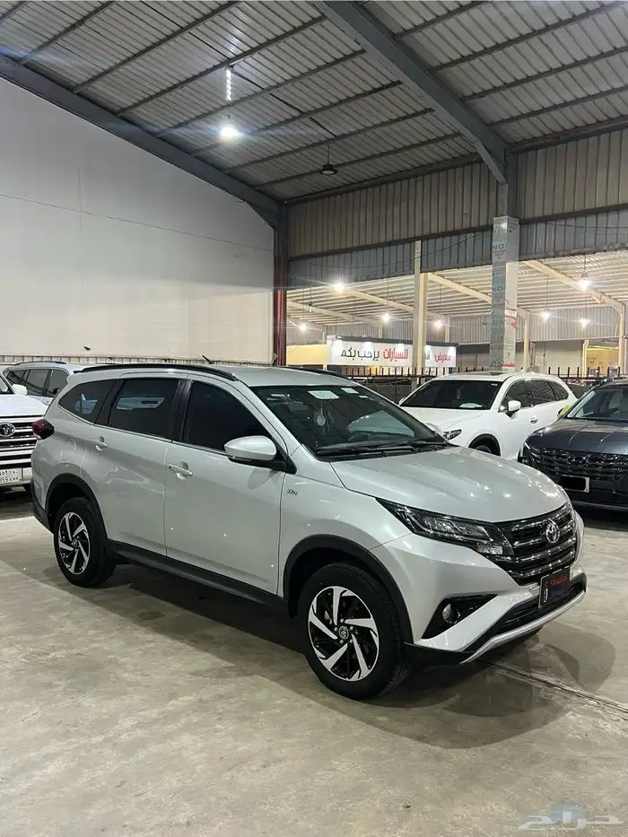 تويوتا راش 2023 فل كامل شبه جديد ( الوكيل عبداللطيف جميل ) 2