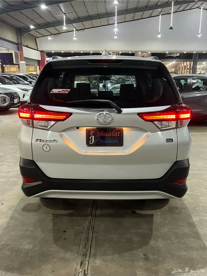 تويوتا راش 2023 فل كامل شبه جديد ( الوكيل عبداللطيف جميل ) 3
