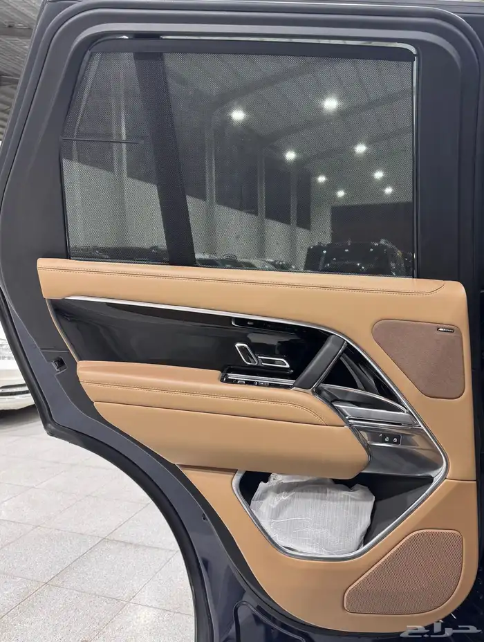 رنج روفر V6 -HSE موديل 2023 وارد الناغي 12