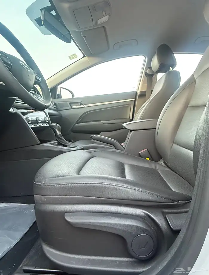 هونداي النترا 2020 ( بنزين ) فل كامل بدون فتحه سقف للبيع 12