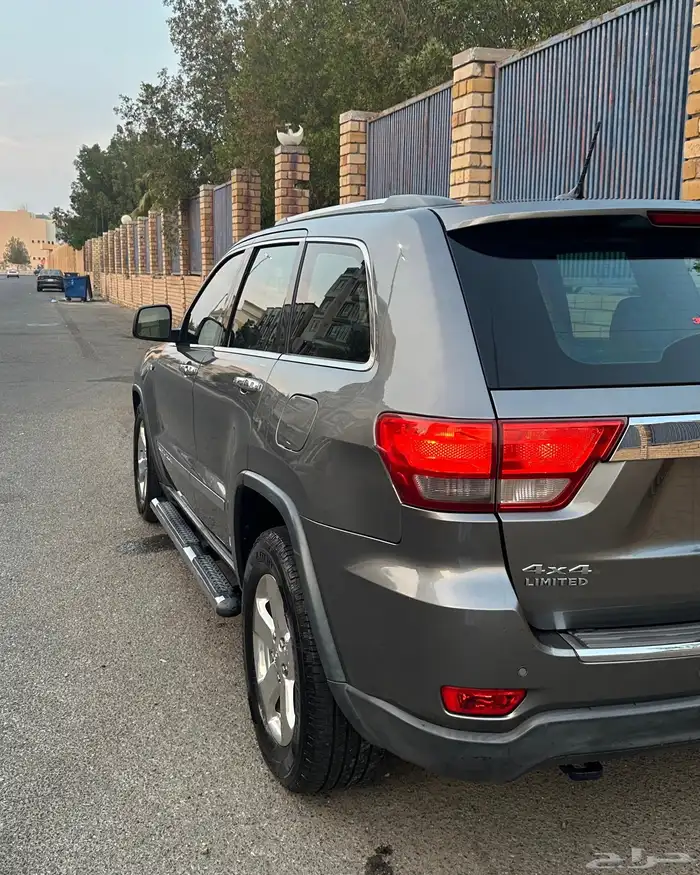 جيب جراند شيروكي 2013 7