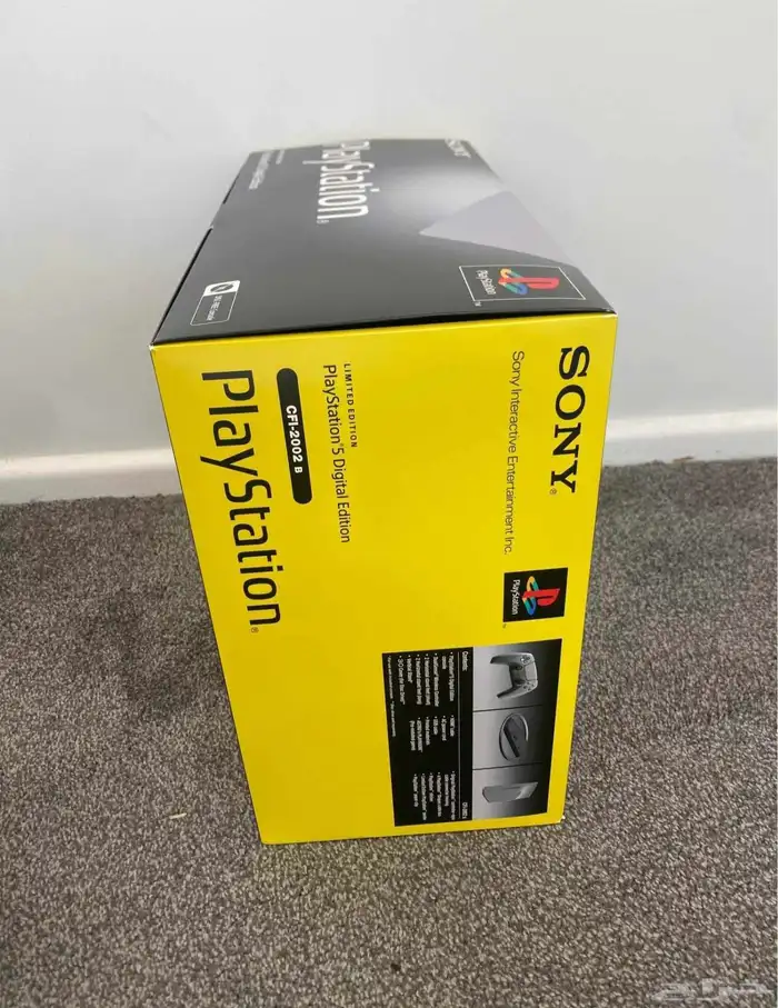 بلايستيشن 5 نسخة 30 عام إصدار محدود مستخدم شبه الجديد 2