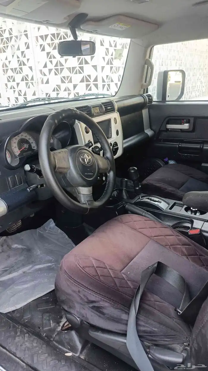 Toyota FJ Cruiser model 2015 Very good condition air conditi 1