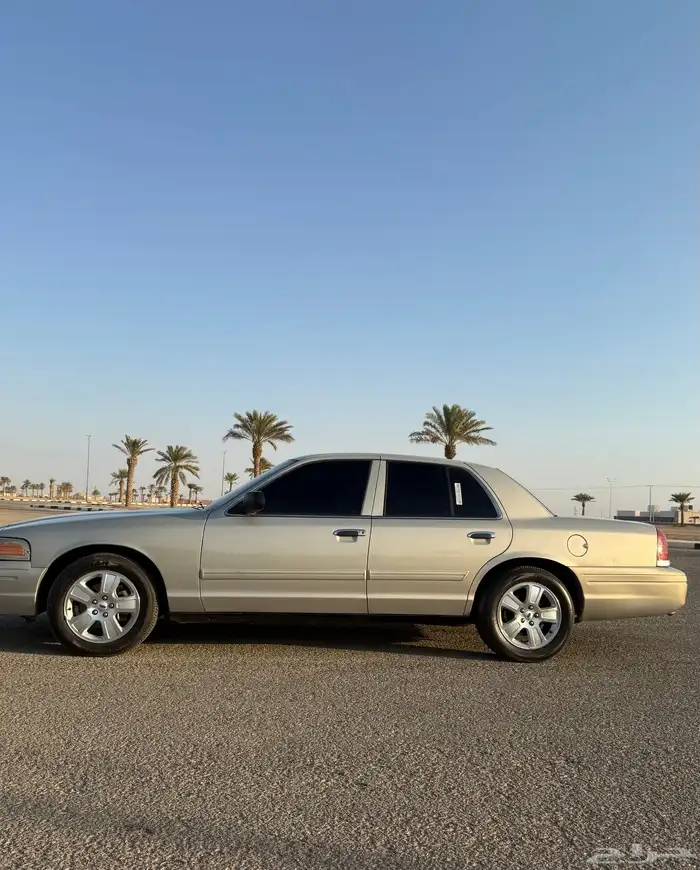 فورد كراون فكتوريا مدني سعودي 18