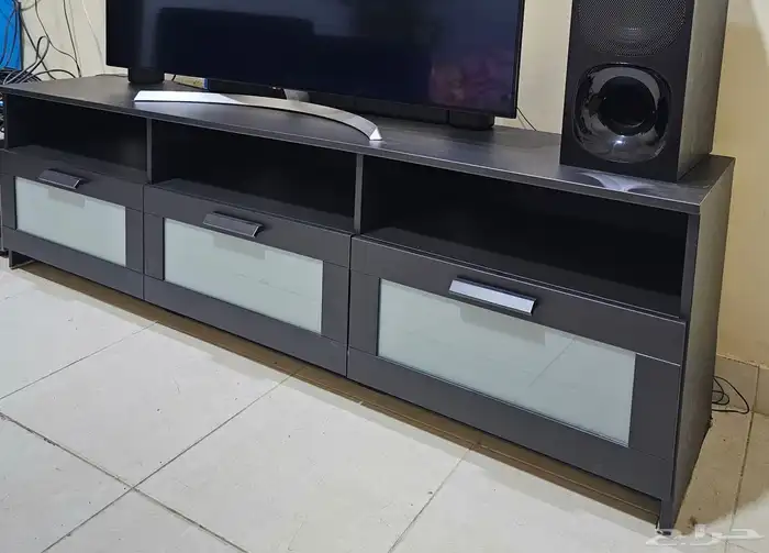 طاوله تلفزيون من ايكيا 0