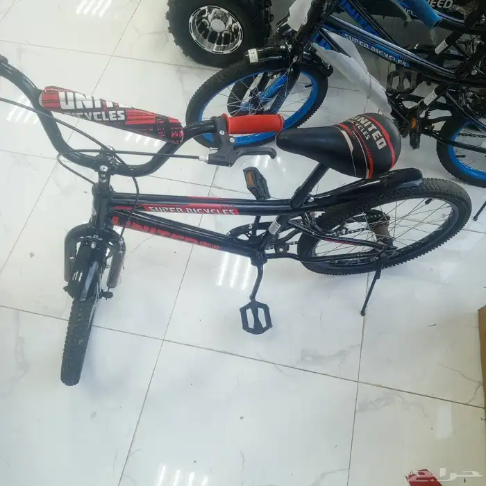 ثلاثه سياكل مقاس 20 مستخدم نظيف السعر 600 استخدام اسبوعين 2