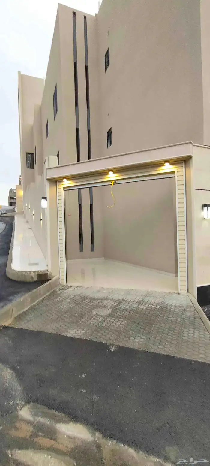 للبيع شقق ارضية بايكة سيارة مطله علي شارعين موقع مميز 26