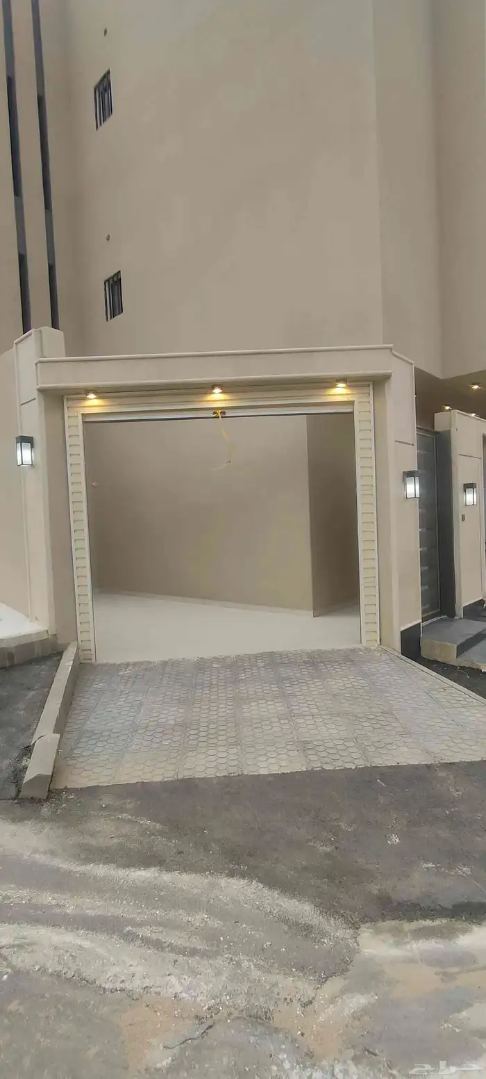 للبيع شقق ارضية بايكة سيارة مطله علي شارعين موقع مميز 2