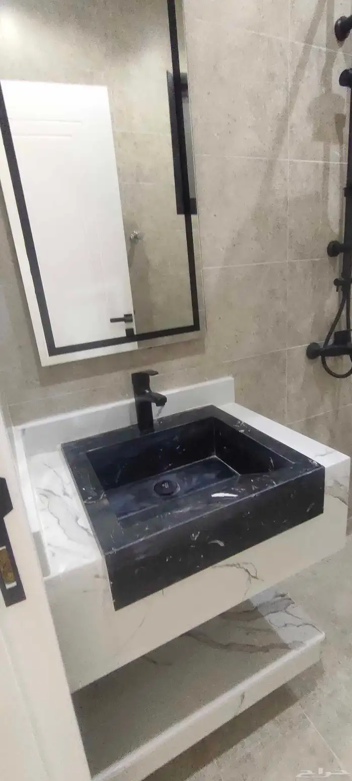 للبيع شقق ارضية بايكة سيارة مطله علي شارعين موقع مميز 22