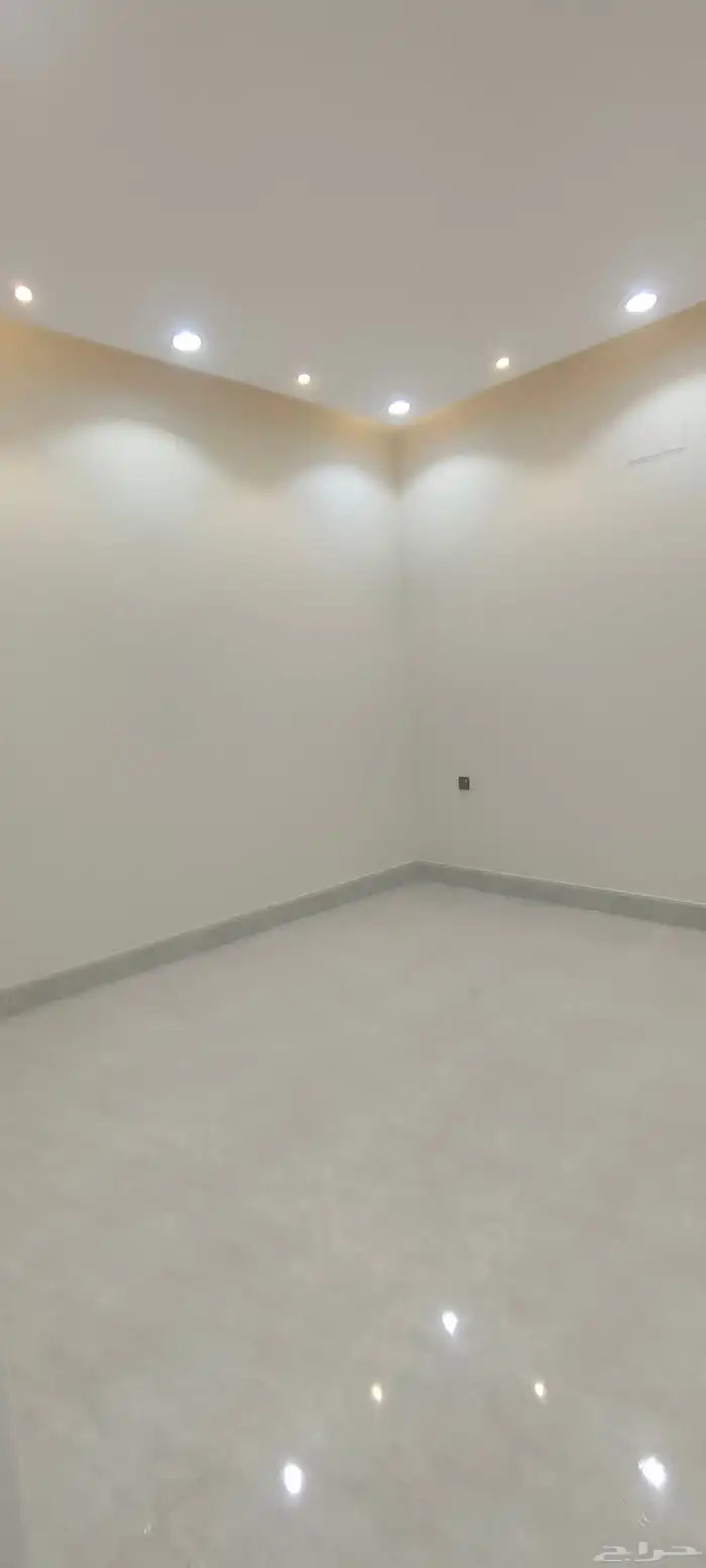 للبيع شقق ارضية بايكة سيارة مطله علي شارعين موقع مميز 19