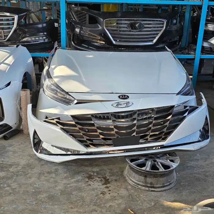 يوجد لدينا صدام النترا 23 فل كامل نفس لون 0