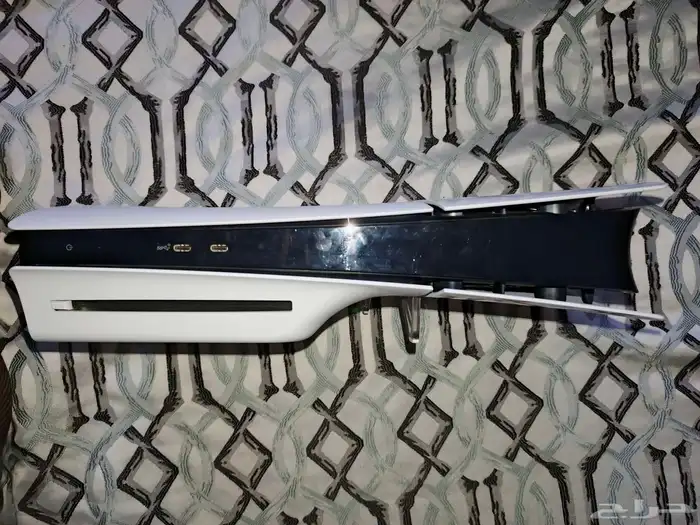 سوني5 سليم بمدخل اشرطه بجميع الاسلاك وقيور اليد مغناطيسية 0