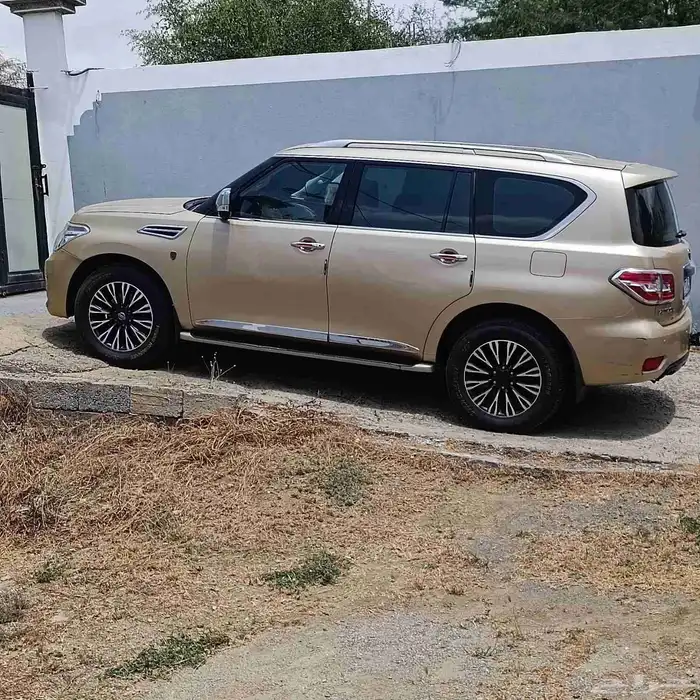 نيسان باترول2011 مكينة400 1