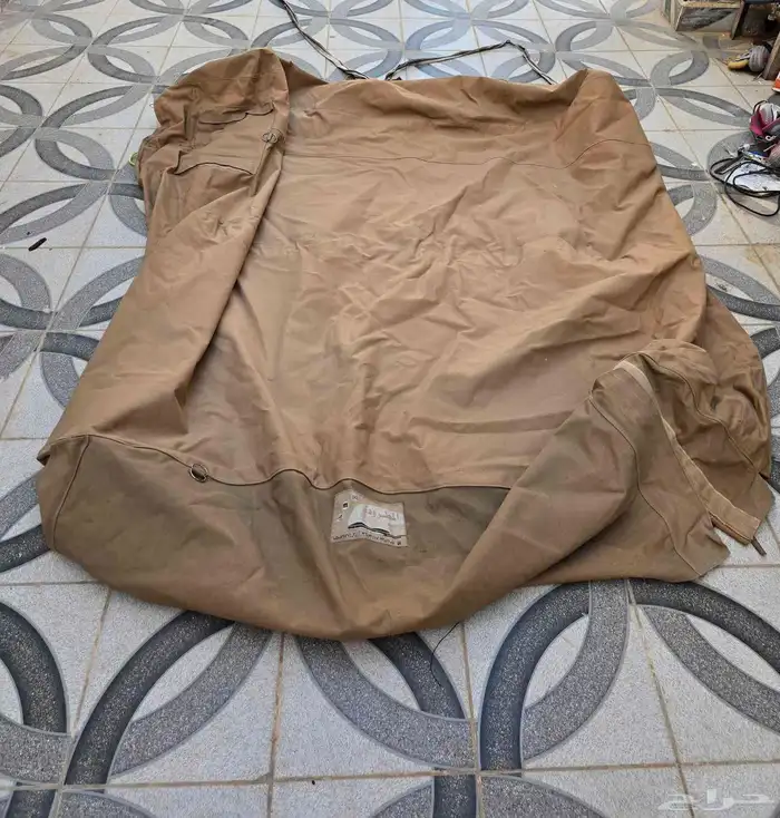 عقرب هايلوكس غمارتين مع طبق وشراع 8