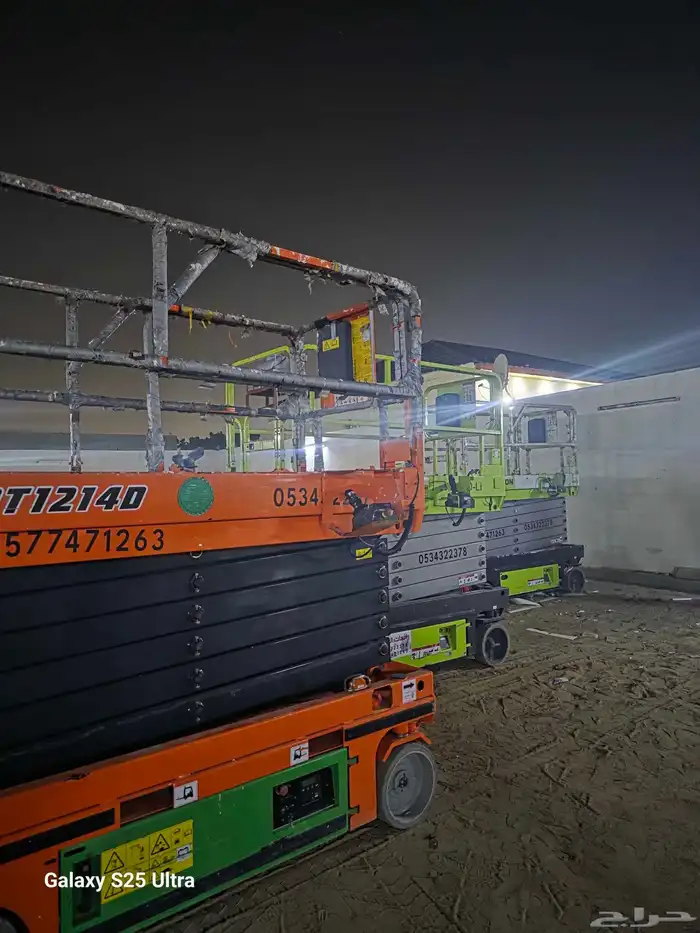 سيزرلفت للايجار مانلفت للايجار رافعه مقصيه للايجار سيزرات لف 8