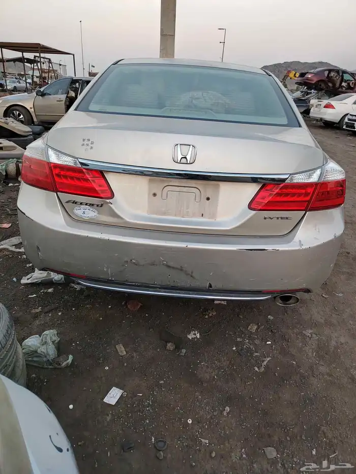 هوندا اكورد 2013 قطع غيار فقط 4