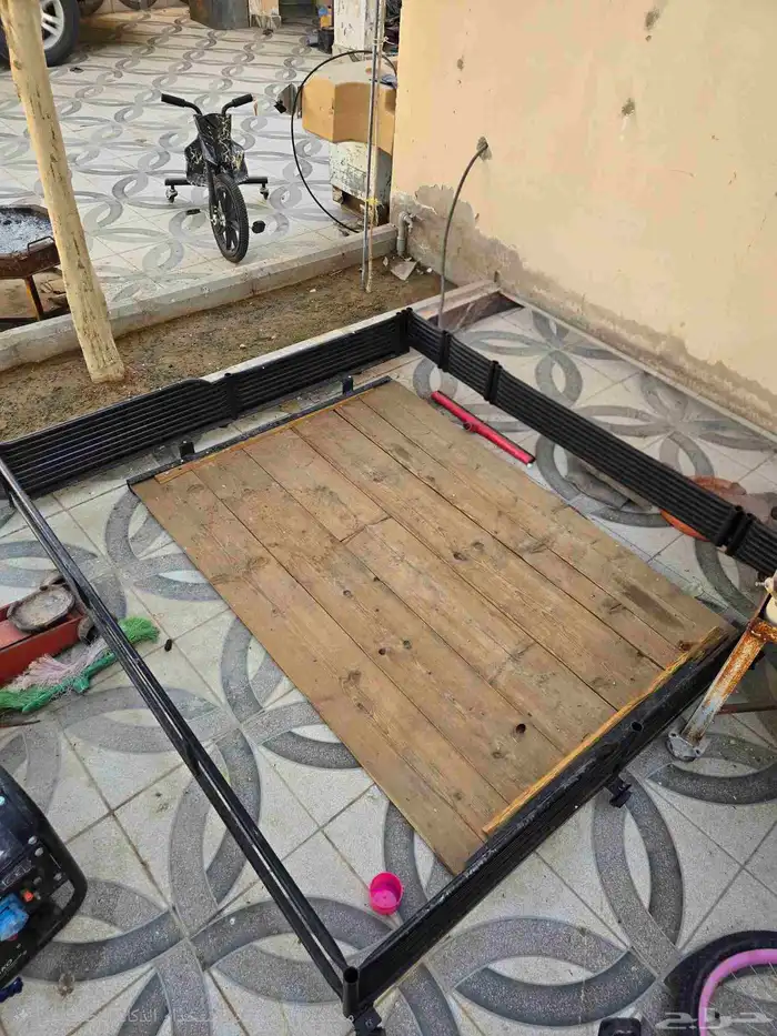 عقرب هايلوكس غمارتين مع طبق وشراع 6