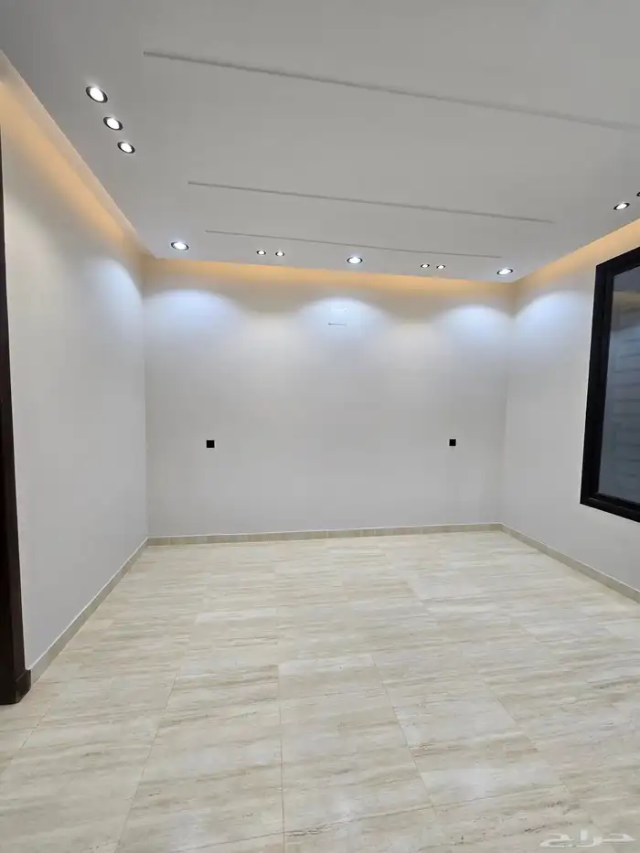 للبيع عماره مكونه من شقتين مستقلين 650 الف للشقه 7