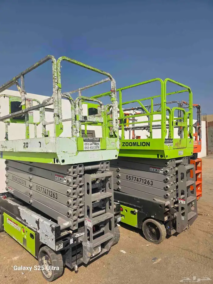 سيزرلفت للايجار مانلفت للايجار رافعه مقصيه للايجار سقالات 1