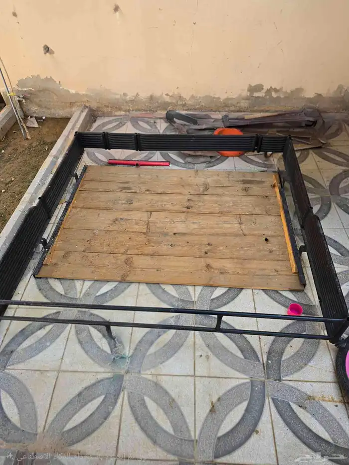 عقرب هايلوكس غمارتين مع طبق وشراع 7