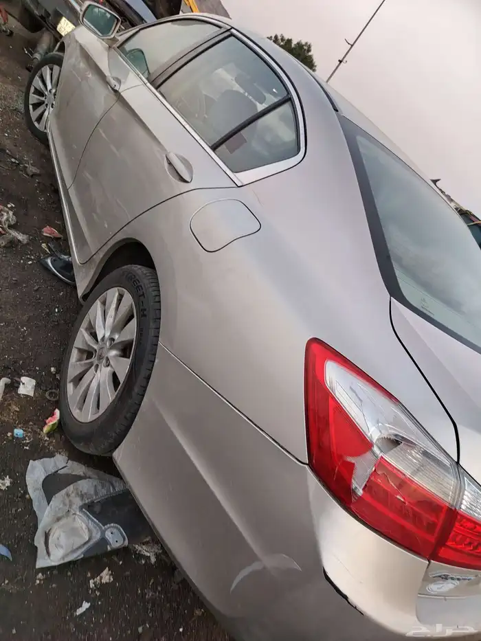 هوندا اكورد 2013 قطع غيار فقط 3