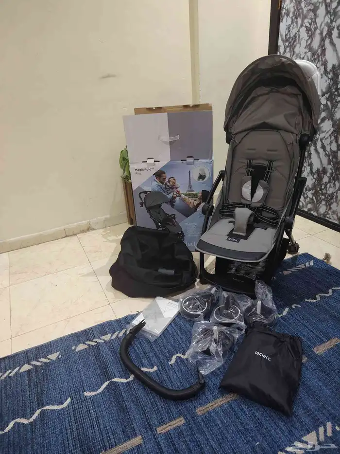 عربيه اطفال مذركير جديده للبيع بنص سعرها تطلع الطياره 3